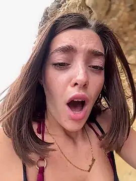 צ'אט XXX בשידור חי של Your_Badass_
