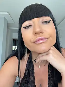 Chat +18 de MysticCleo ao vivo