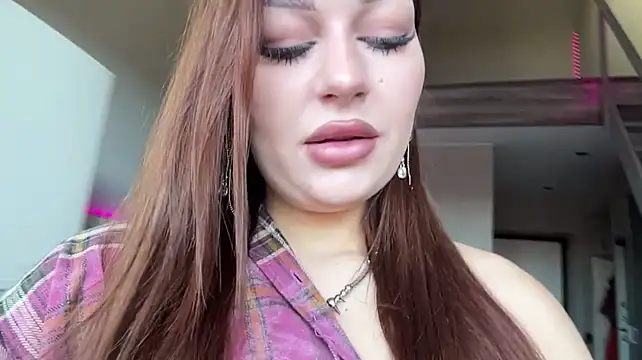 EliseNomik's Live XXX Chat