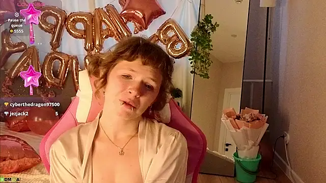 VioletDesiree's Live XXX Chat