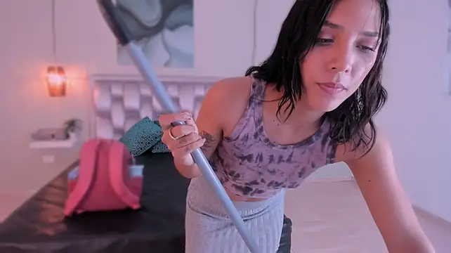 Naty_peachh - slap boobs x10