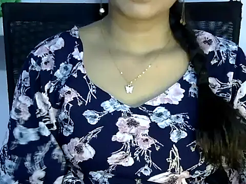 Shab_M লাইভ XXX চ্যাট