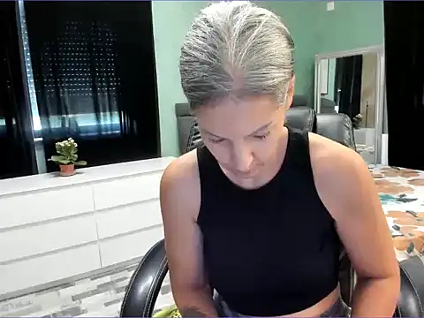 LexxxyDiamond 现场XXX聊天