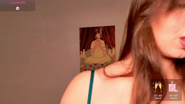 EllaVi - topless