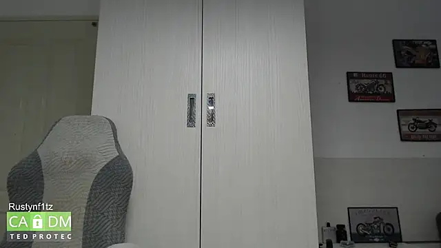 Chat +18 de Rustynf1tz_ ao vivo