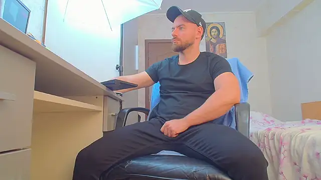 צ'אט XXX בשידור חי של Ryanstone_