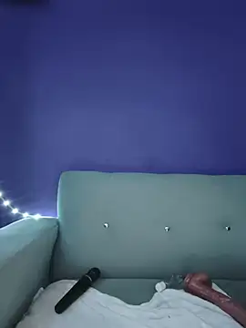 Chat +18 de ellexxauruss ao vivo
