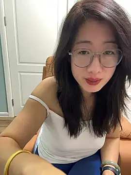 Weiwei103 - 口交大鸡吧