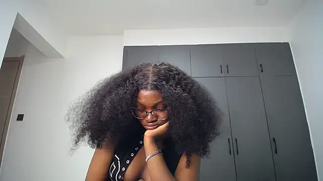 Pretty_Liya08 - PAY MY RENT DADDY