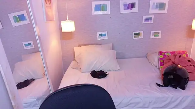 kiara_evanss' Live XXX Chat
