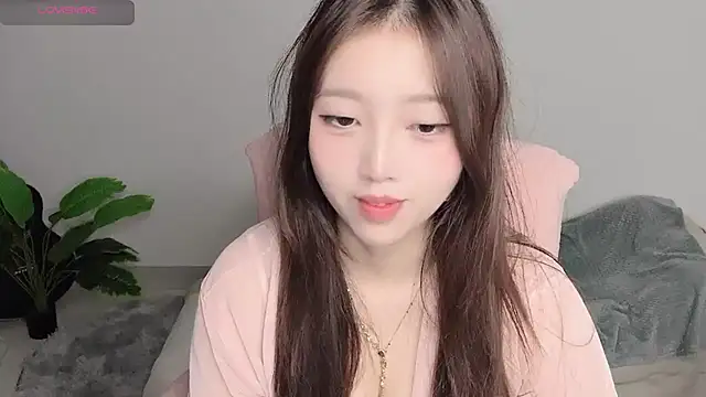 yukiyyuu44 Chat XXX live