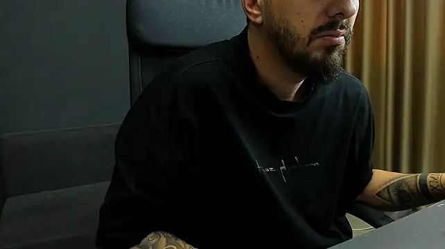 Živý XXX chat LoganStroud