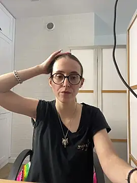 XXX chat uživo modela MartiniiSelenna