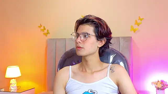 XXX chat uživo modela Derek_Sinn
