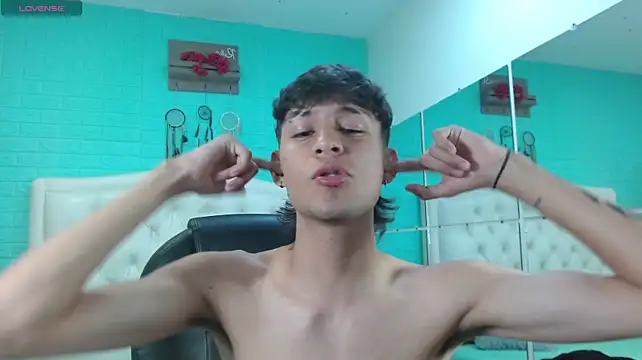 DraxBlade09's Live XXX Chat