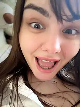 Chat +18 de NikaMur ao vivo