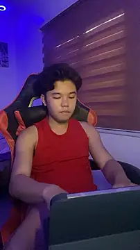 Živý XXX chat KenLee6914