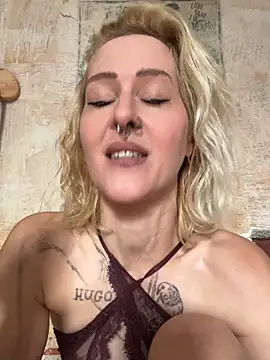 Jolene_Fuego - Massage Feet/ Last tip 2 Videos