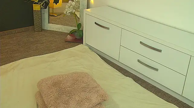 Chatroom XXX en direct de Noir_Kitty