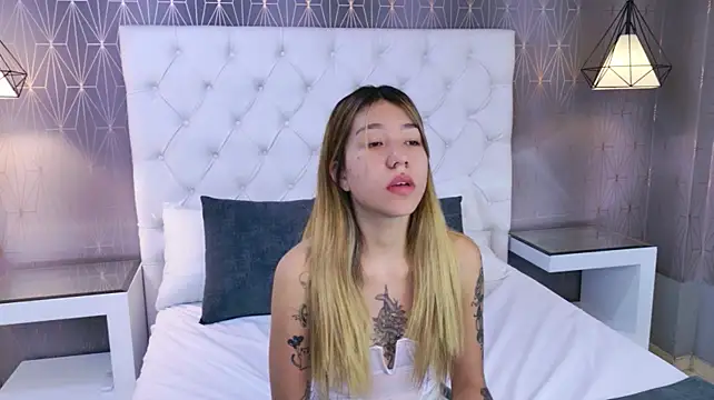 VioletSweetts live XXX chat