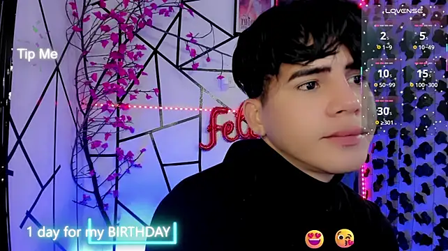 Chat +18 de Tayson_Rivers ao vivo