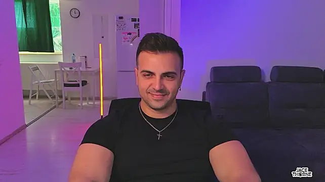 Jace_Thorne: απευθείας συνομιλία ΧΧΧ