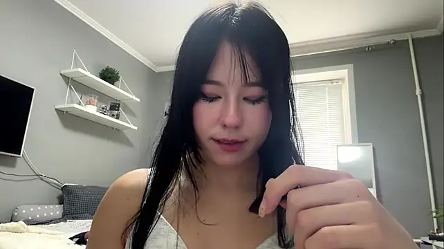 AmiKite - I'm going to play with my panties