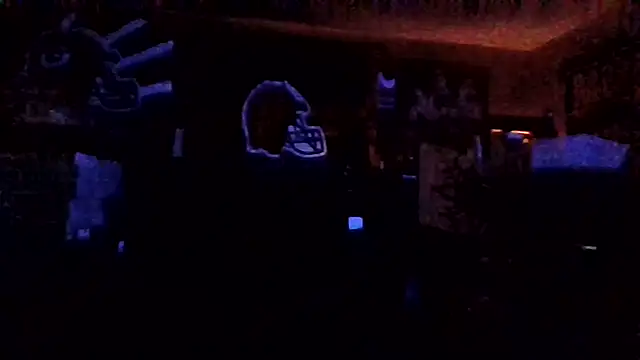 Živý XXX chat Mic_Oxinner