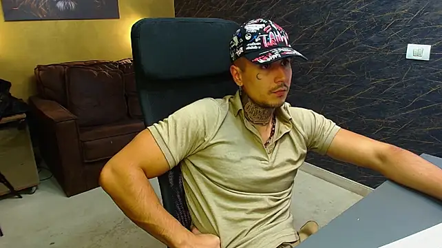RomeoBodhin Live XXX chat