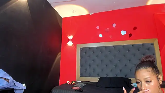 Chat +18 de YayaHilton ao vivo