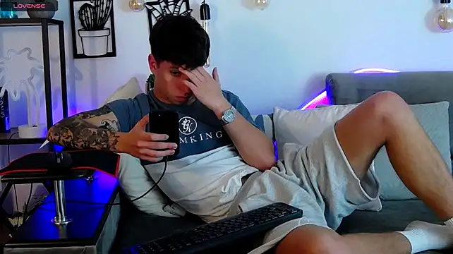 ThomasEdisonn's Live XXX Chat