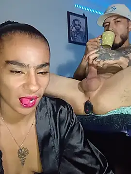 Leslly_ Pertunjukan Webcam