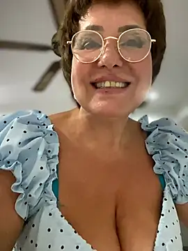 Bettybutter_ - All naked and no limits for you