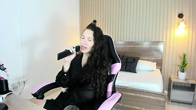 valeryn__rosse Chat XXX in diretta