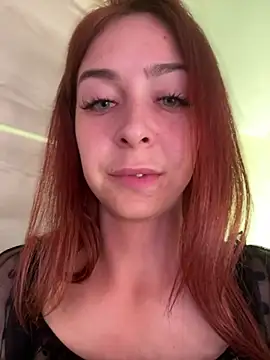 Chatroom XXX en direct de LynaFrost