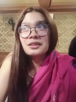 Chat +18 de hugecock_belle ao vivo