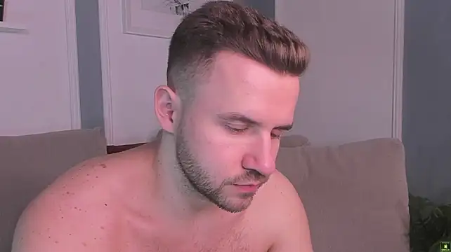 EnriqueBarberry's Live XXX Chat