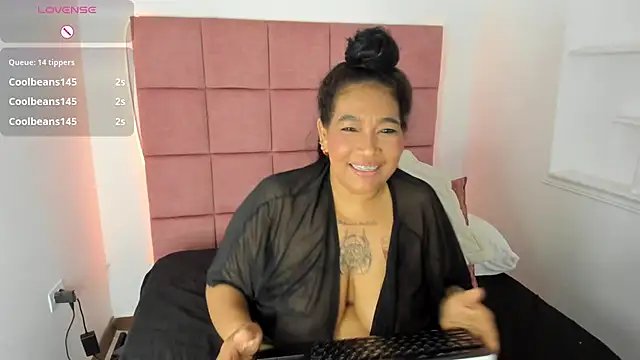 yunkeyc Live XXX Chat