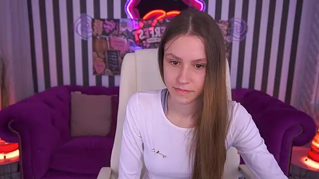 Онлайн чат XXX GracyMurre