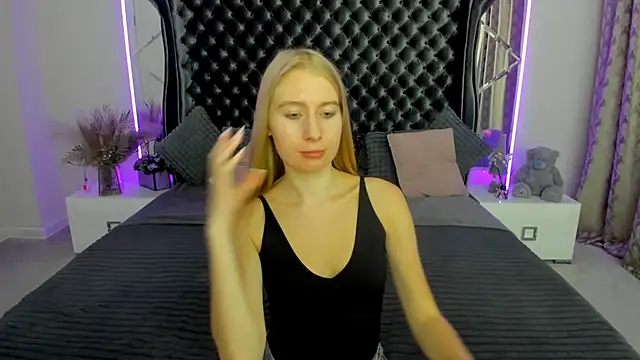 Živý XXX chat Alina_Blonde