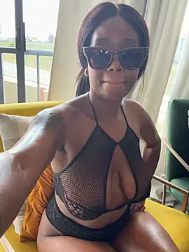caramelCandy Chat XXX live