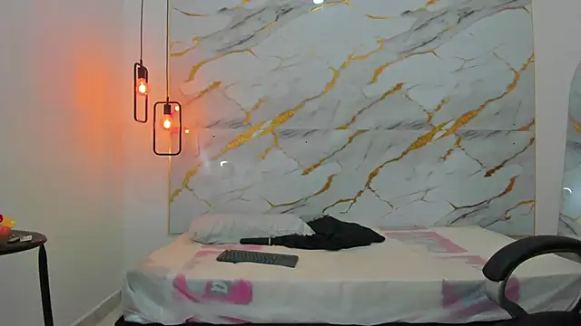 Cheryl_JONES' Live XXX Chat