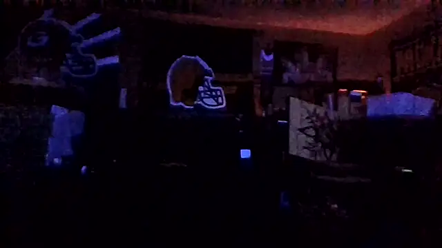 צ'אט XXX בשידור חי של Mic_Oxinner