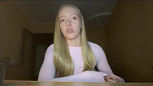 צ'אט XXX בשידור חי של CoryJacquay