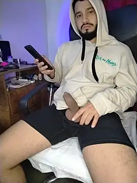 دردشة BadboyX333 الجنسية المباشرة