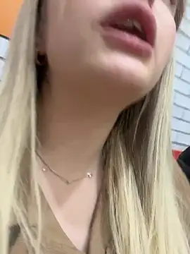 SiaLater - Deep french sensual kiss+rub each other