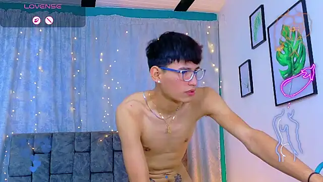 NicolasTorrez Live XXX Chat