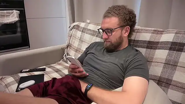 Bear_bear_ élő XXX-chatje