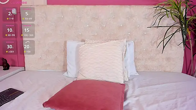 Rebeccahbrown - spit my tits