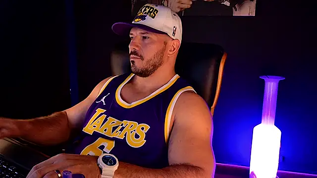 XXX chat uživo modela AngeloEric